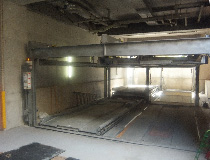 鋼製床平面化後、駐輪ラック設置の例